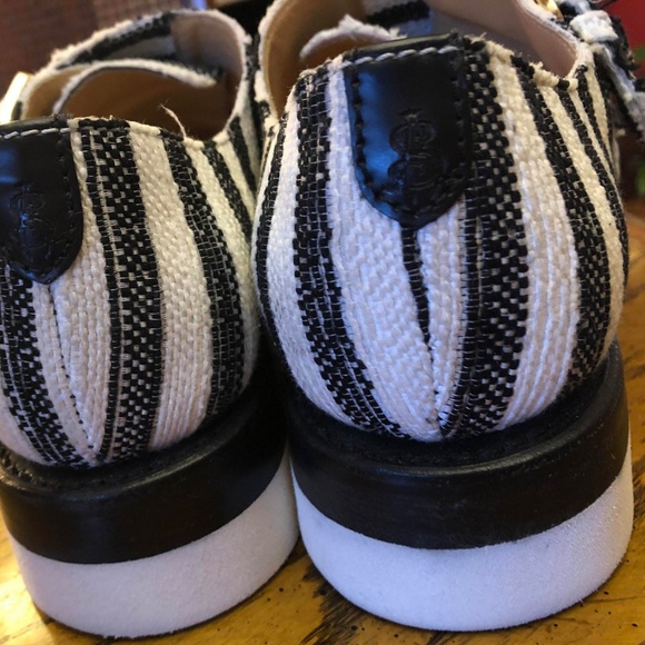 UNWORN Angela Scott Sterling Wedge Monk Strap sz.9 - Picture 3 of 5